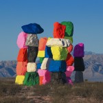 Les Montagnes Magiques de Ugo Rondinone, Arts Affaires
