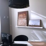 location tableau et accrochage dans bureau par arts affaires